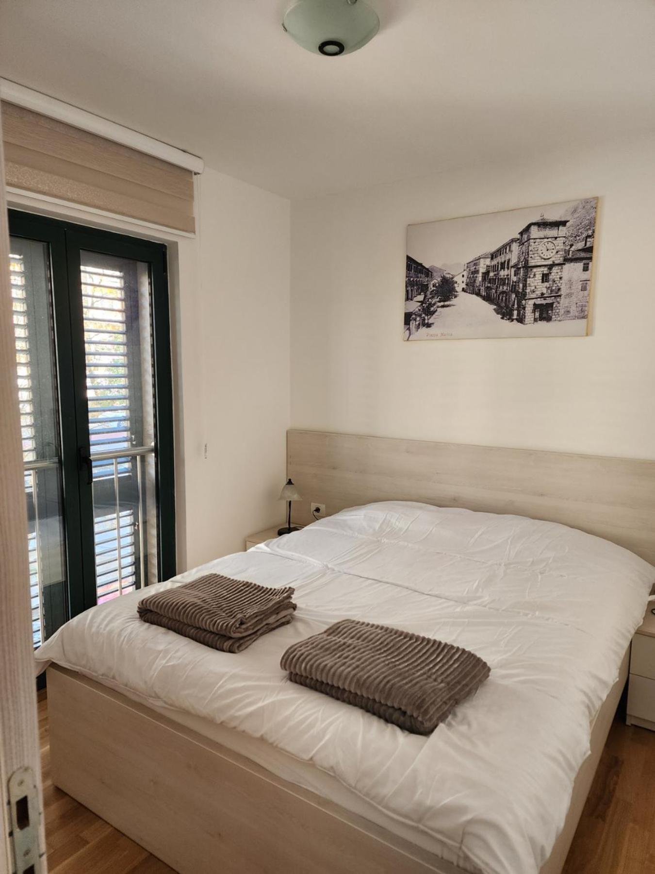 Megy With Parking And Sea View * Kotor